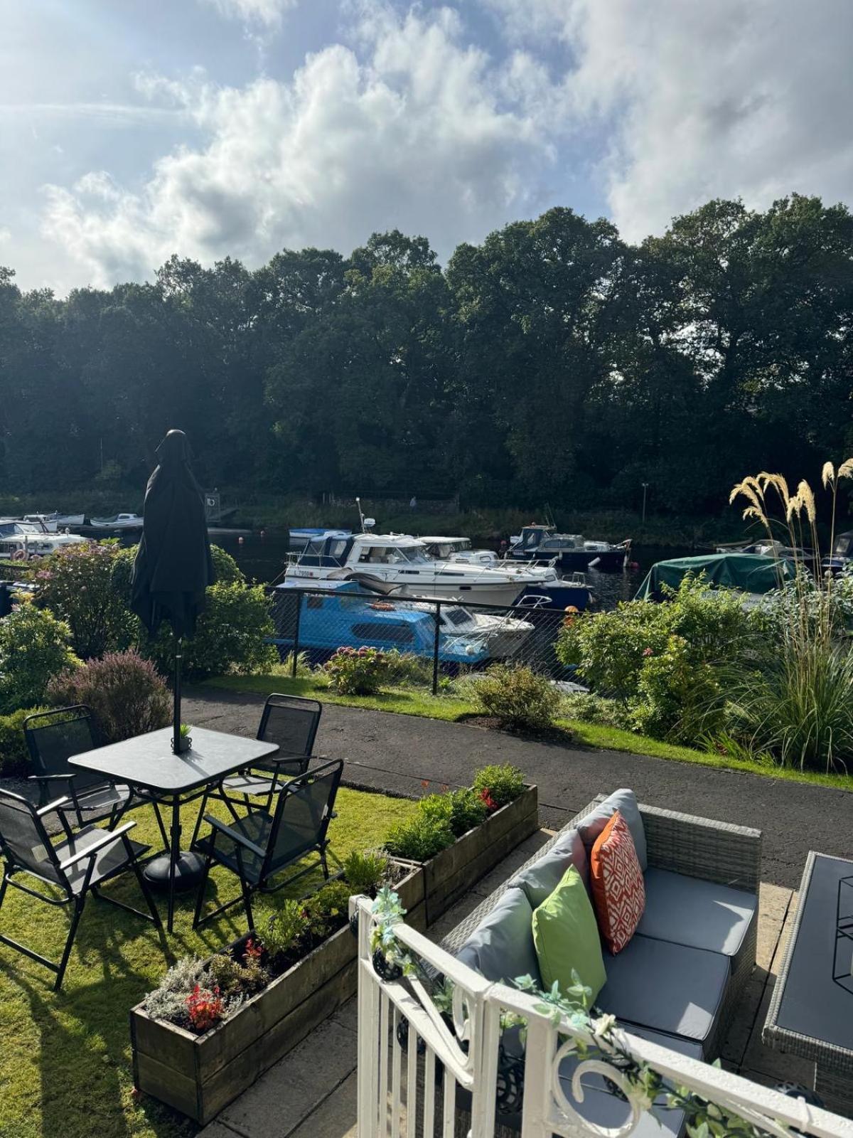 Loch Lomond Riverside Apartments B Balloch Dış mekan fotoğraf